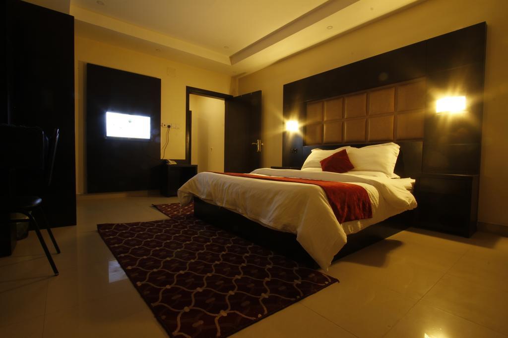 Manazel Al Hamra Apartment 2 Burajda Pokój zdjęcie